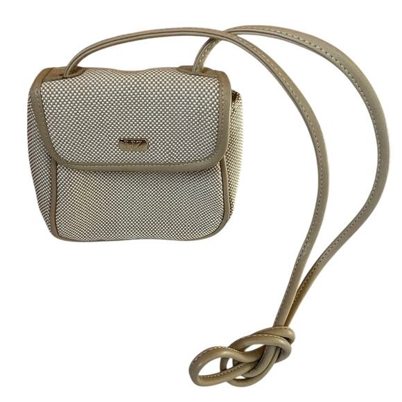 Liz Claiborne Tan and White Basket Weave Shoulder Bag - Picture 1 of 7